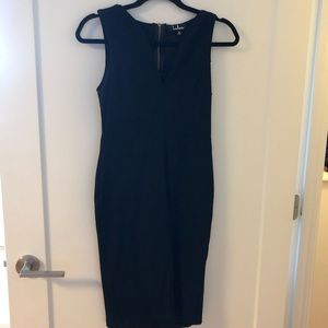 Lulu’s v-neck bodycon midi dress sz M